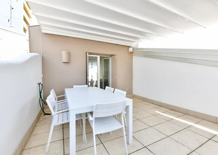 Wave Village 2 Apartment